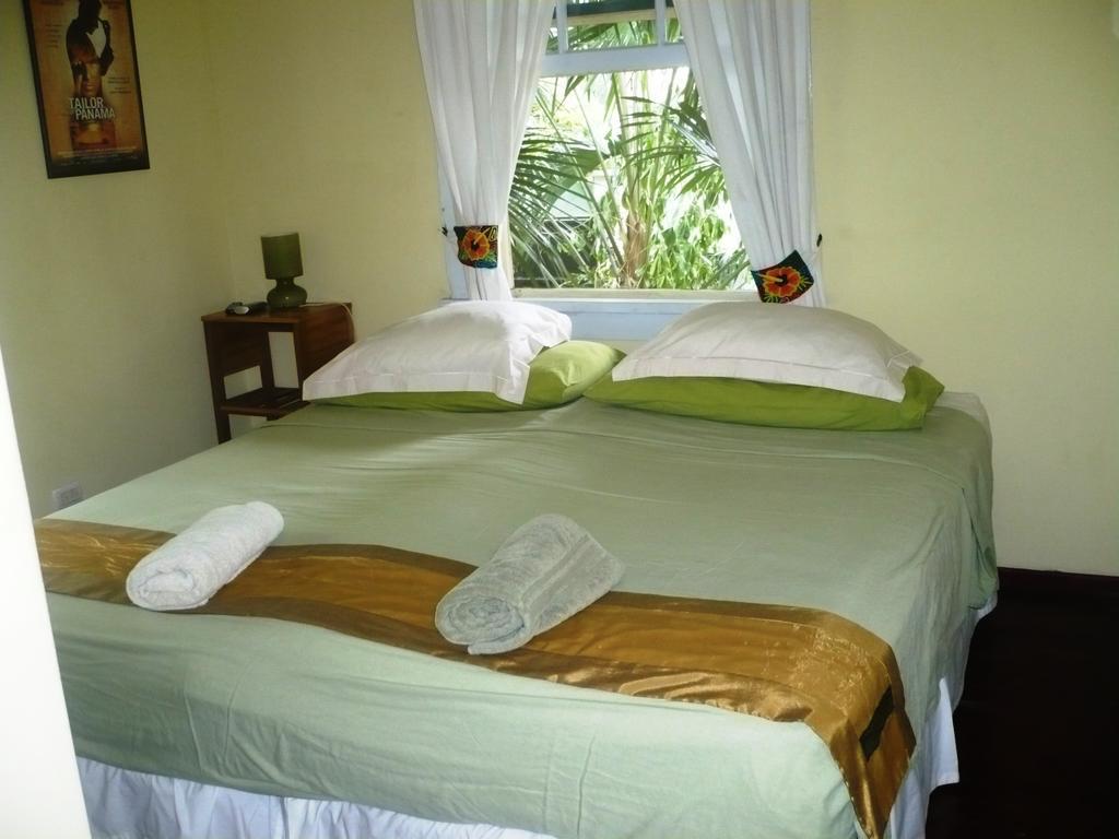 Dos Palmitos Bed And Breakfast Ciudad de Panamá Exterior foto