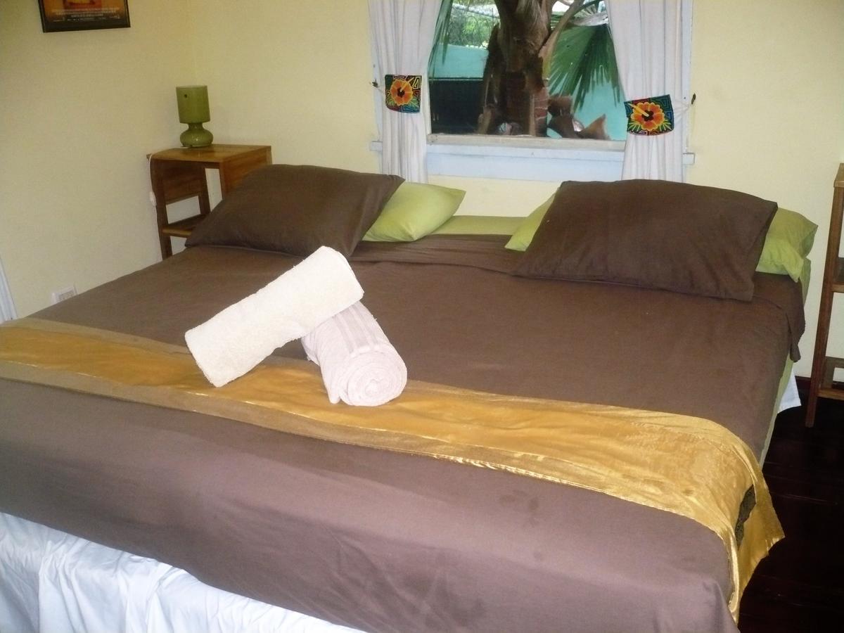 Dos Palmitos Bed And Breakfast Ciudad de Panamá Exterior foto