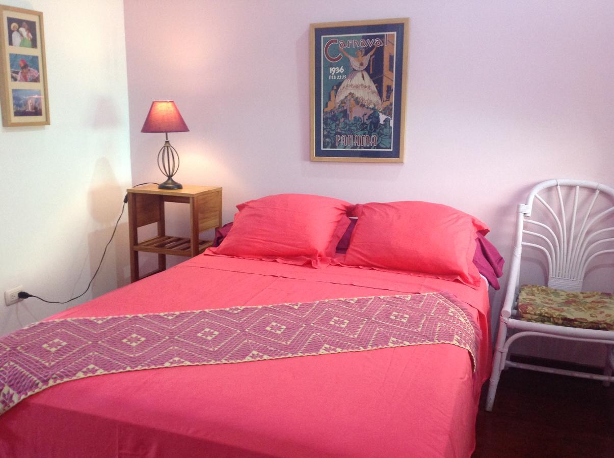 Dos Palmitos Bed And Breakfast Ciudad de Panamá Exterior foto